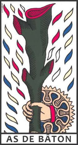 Découvrez la signification complète de l’As de Bâton dans le Tarot de Marseille : amour, travail, argent, associations des cartes et interprétations précises.
