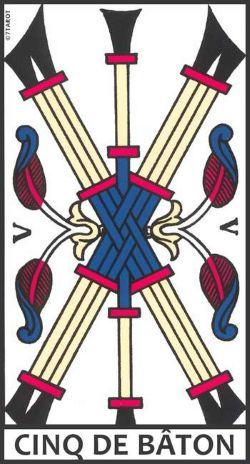 Découvrez la signification du Cinq de Bâtons dans le Tarot de Marseille : tensions, amour, travail, argent et interprétations complètes.