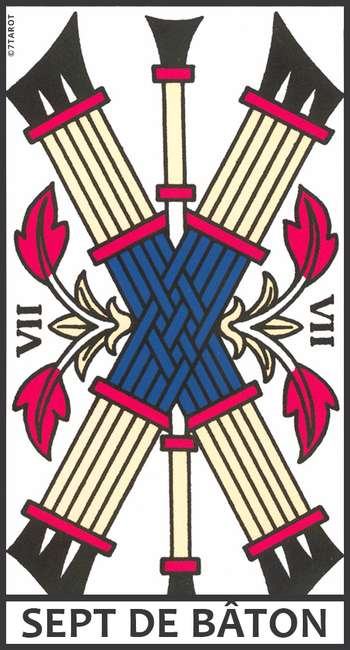 Découvrez la signification du Sept de Bâton dans le Tarot de Marseille : protection, détermination, amour, travail et réussite après les obstacles.