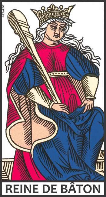 Découvrez la signification de la Reine de Bâton dans le Tarot de Marseille : amour, travail, finances, intuition, succès et confiance.