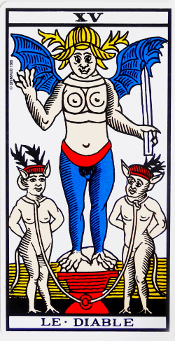Découvrez la signification du Diable dans le Tarot de Marseille : passion, désir, manipulation, amour et révélations cachées.
